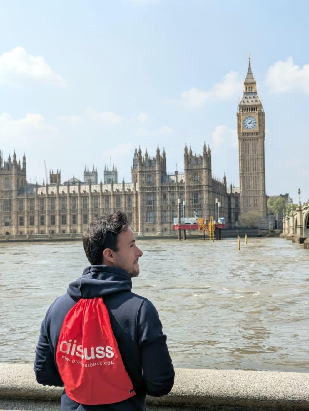 Vista del Palacio de Westminster y el Big Ben desde la otra orilla del Támesis